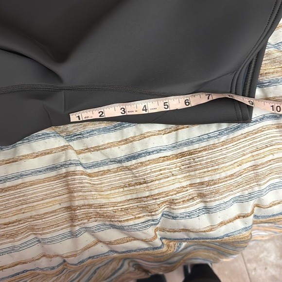 BNWT! Hard to find,BILLABONG SYNERGY SHORTY WETSUIT - Picture 3 of 11